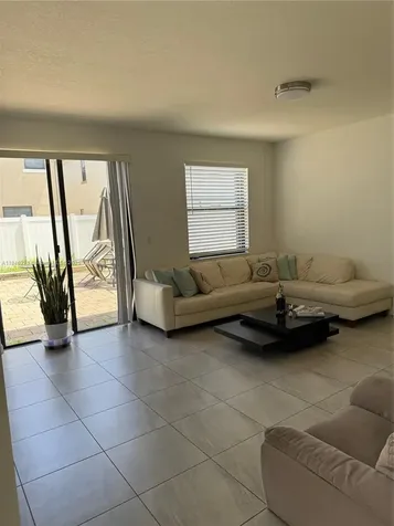 3523 W 105th Place Hialeah FL 33018
