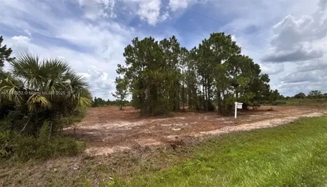 18121 NW 304 Th Street Okeechobee FL 34972