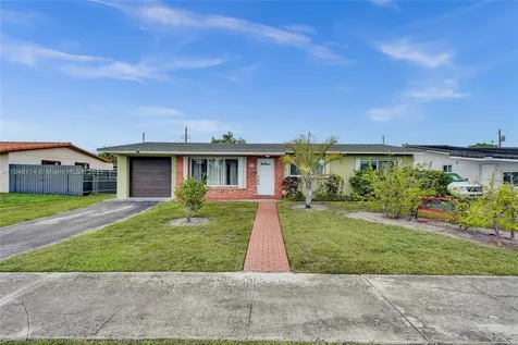 5031 SW 102nd Court Miami FL 33165