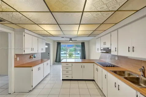 5031 SW 102nd Court Miami FL 33165