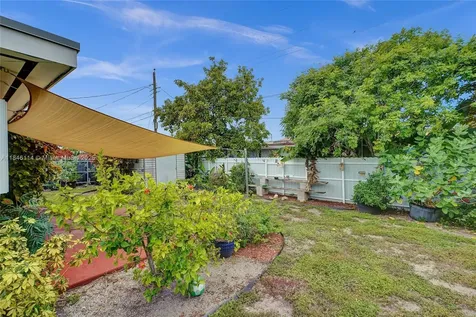 5031 SW 102nd Court Miami FL 33165