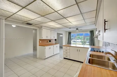 5031 SW 102nd Court Miami FL 33165