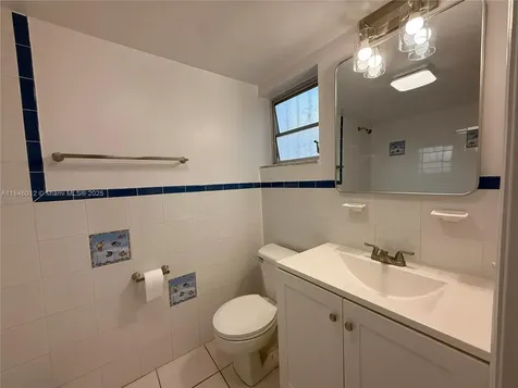 816 NW 87th Avenue Miami FL 33172