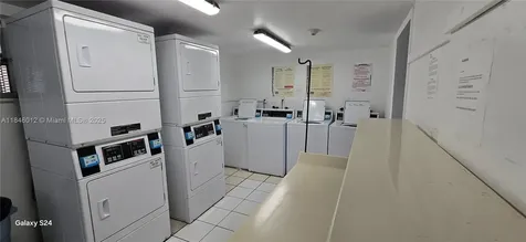 816 NW 87th Avenue Miami FL 33172