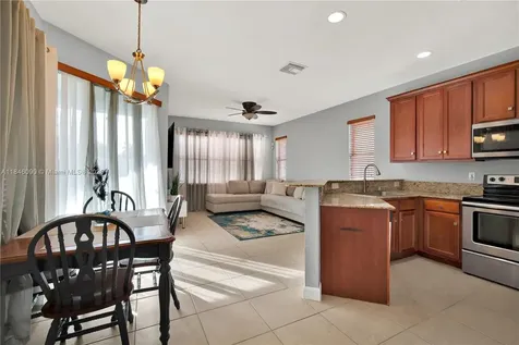 1081 NE 40th Road Homestead FL 33033