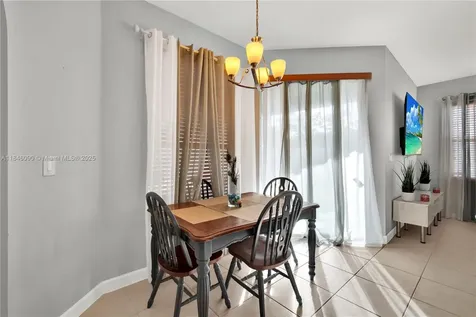 1081 NE 40th Road Homestead FL 33033