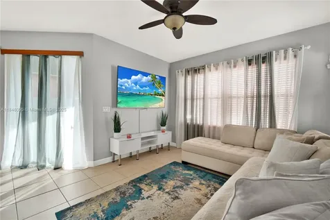 1081 NE 40th Road Homestead FL 33033