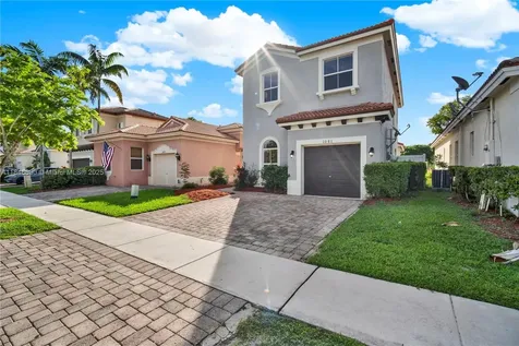 1081 NE 40th Road Homestead FL 33033
