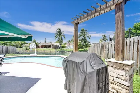 11841 NW 41st Street Sunrise FL 33323