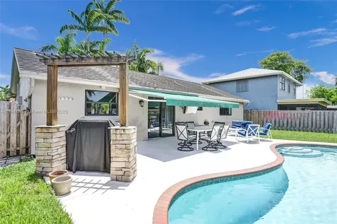 11841 NW 41st Street Sunrise FL 33323
