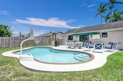 11841 NW 41st Street Sunrise FL 33323