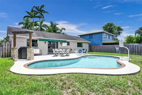 11841 NW 41st Street Sunrise FL 33323