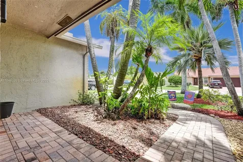 11841 NW 41st Street Sunrise FL 33323