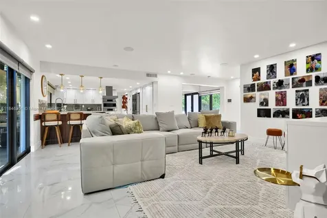 1501 Algardi Avenue Coral Gables FL 33146