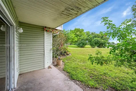 3453 NW 44th Street Oakland Park FL 33309