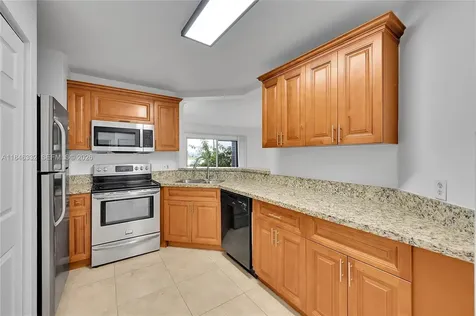 3453 NW 44th Street Oakland Park FL 33309