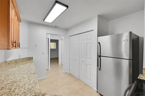 3453 NW 44th Street Oakland Park FL 33309