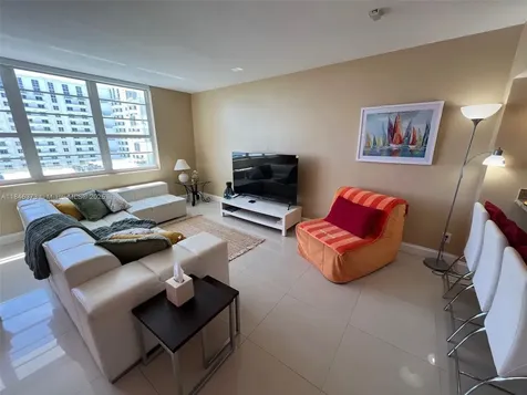 100 Lincoln Road Miami Beach FL 33139