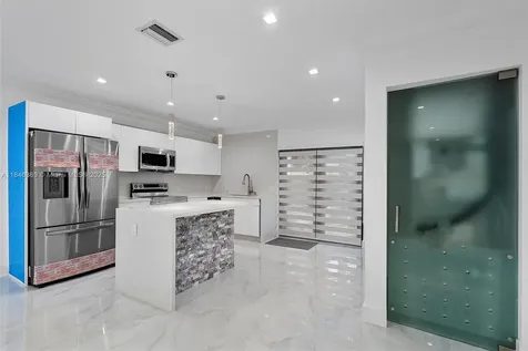 501 E 59th Street Hialeah FL 33013