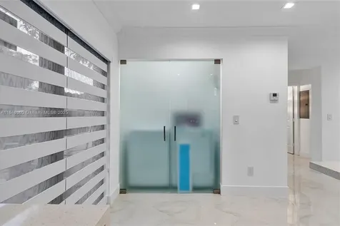 501 E 59th Street Hialeah FL 33013