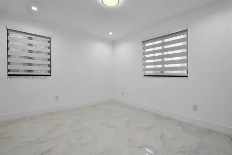 501 E 59th Street Hialeah FL 33013