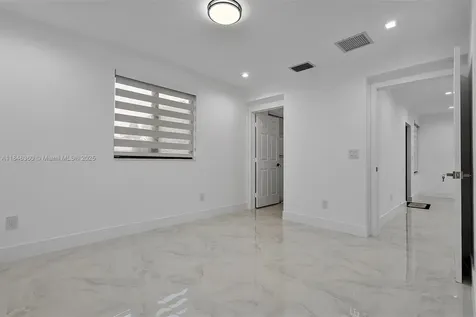 501 E 59th Street Hialeah FL 33013