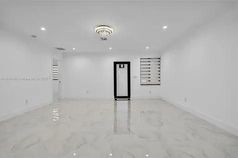 501 E 59th Street Hialeah FL 33013