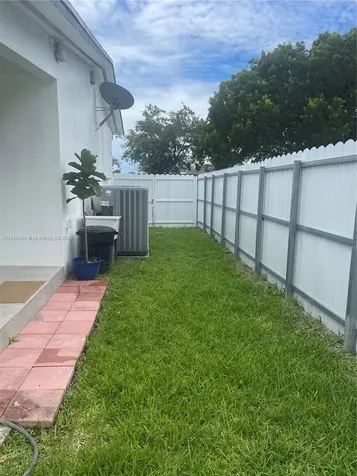 9911 SW 198th Street Cutler Bay FL 33157