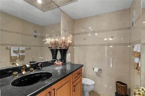 20281 E Country Club Drive Aventura FL 33180
