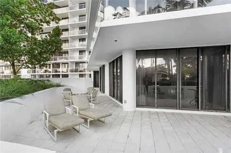 20281 E Country Club Drive Aventura FL 33180