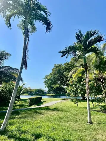 49 E Tara Lakes Drive E Boynton Beach FL 33436