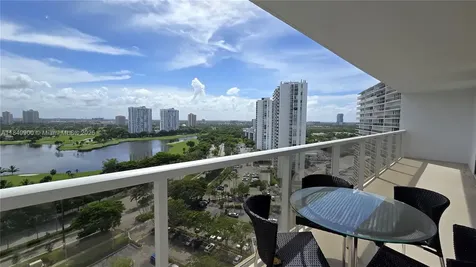 3731 N Country Club Drive Aventura FL 33180