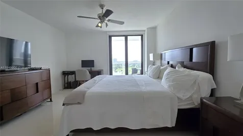 3731 N Country Club Drive Aventura FL 33180
