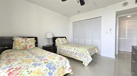 3731 N Country Club Drive Aventura FL 33180