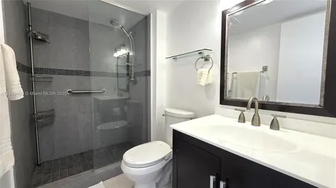 3731 N Country Club Drive Aventura FL 33180