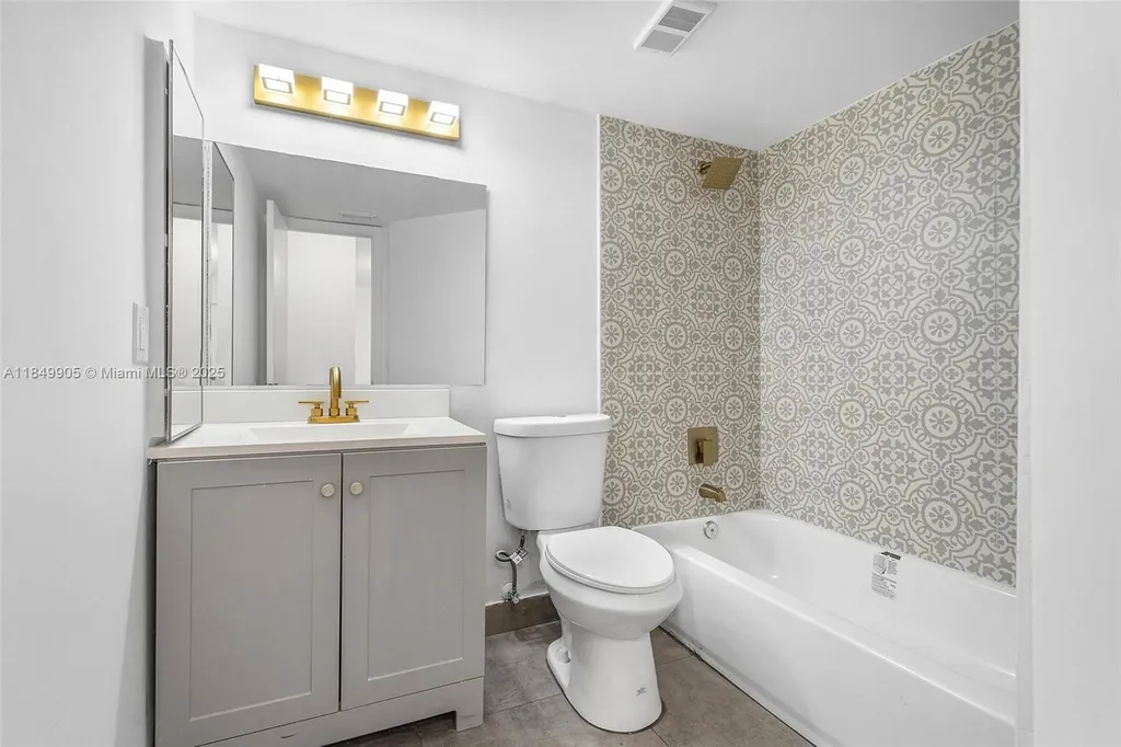 8721 Wiles Road Coral Springs FL 33067