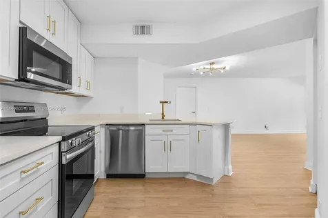 8721 Wiles Road Coral Springs FL 33067