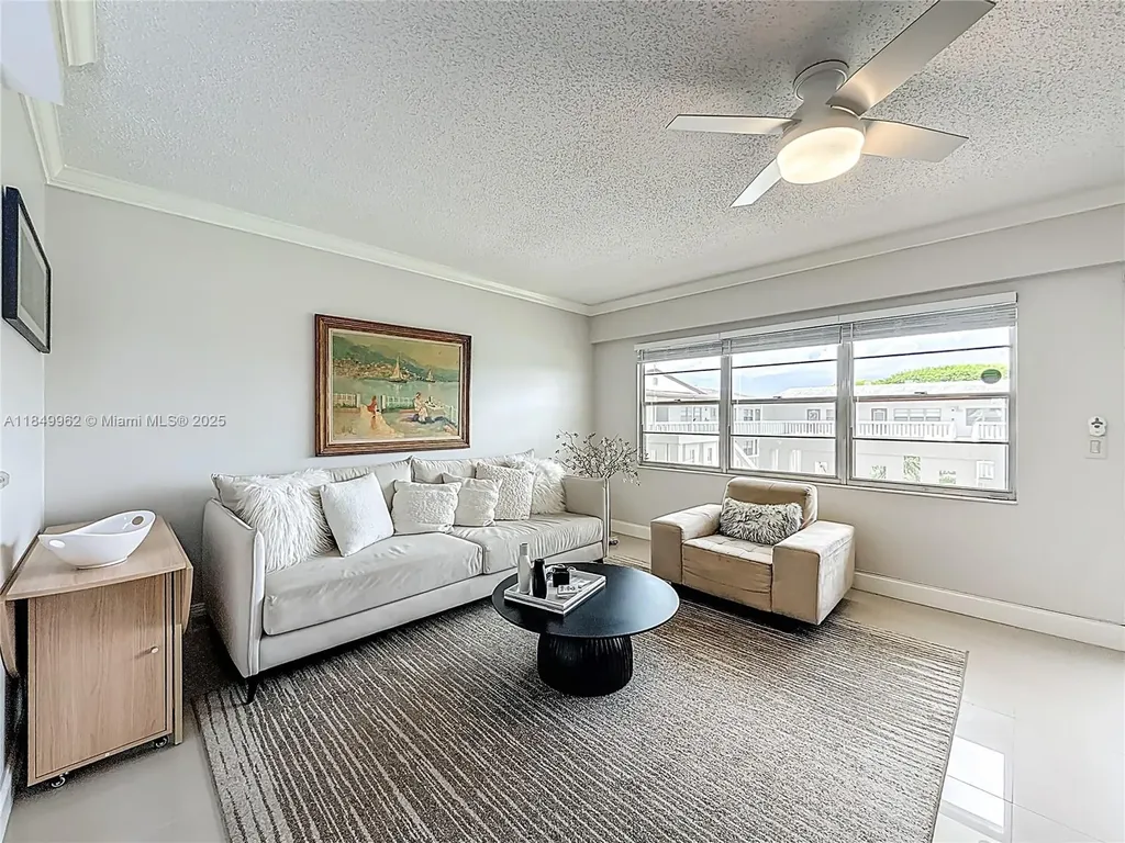 618 Fanshaw O Boca Raton FL 33434