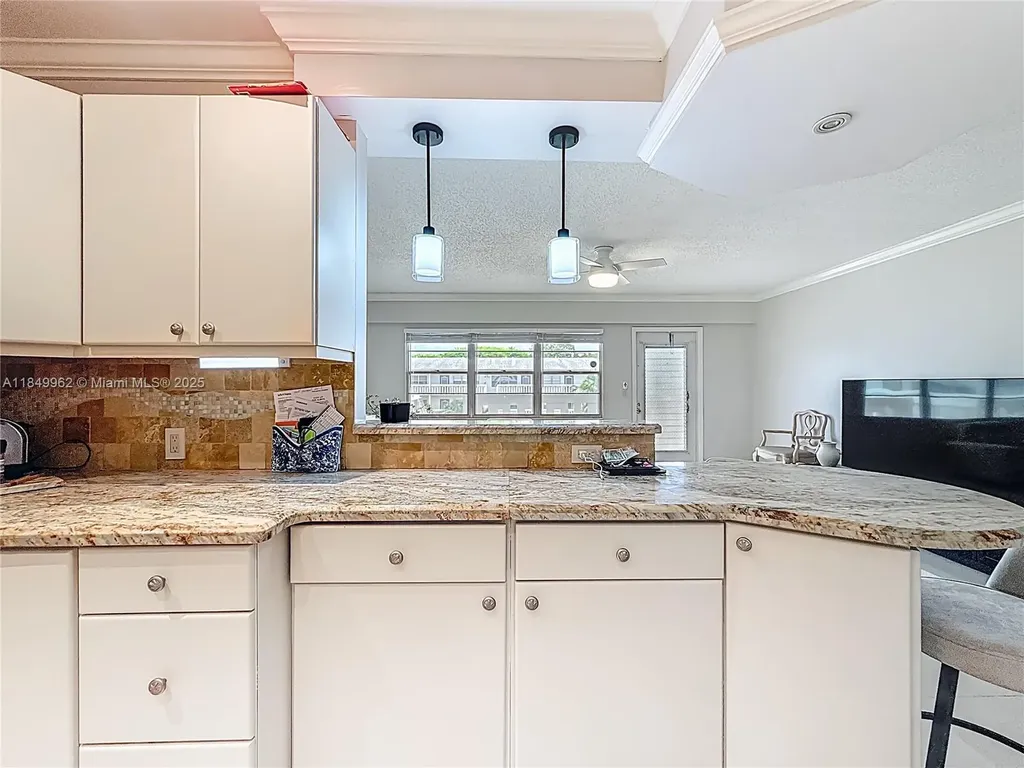 618 Fanshaw O Boca Raton FL 33434