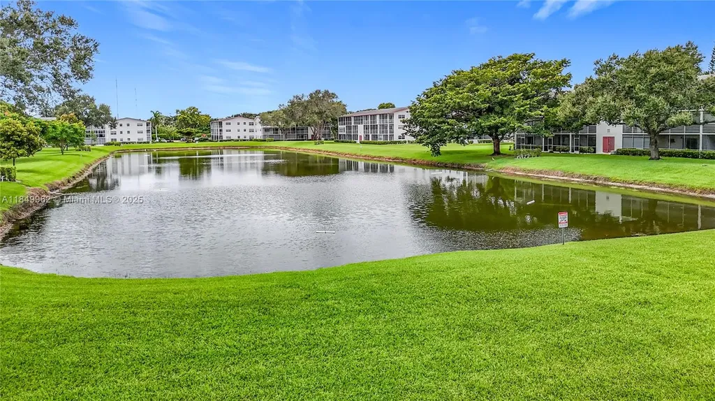 618 Fanshaw O Boca Raton FL 33434