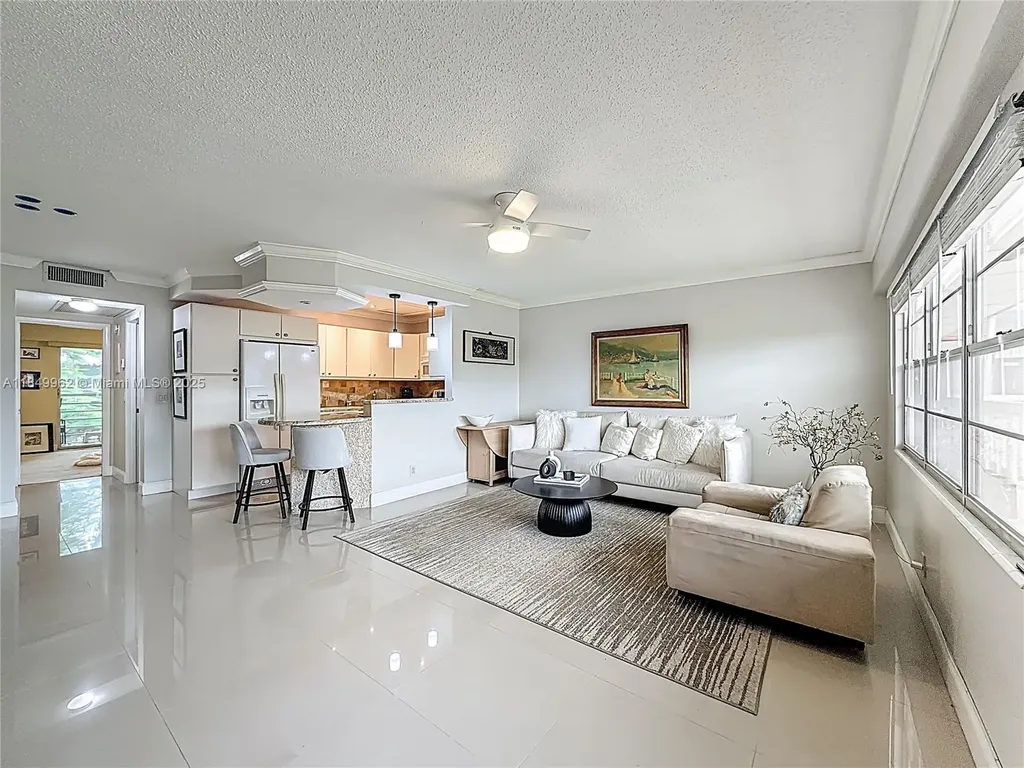 618 Fanshaw O Boca Raton FL 33434