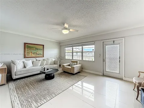 618 Fanshaw O Boca Raton FL 33434