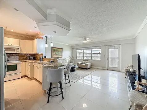 618 Fanshaw O Boca Raton FL 33434
