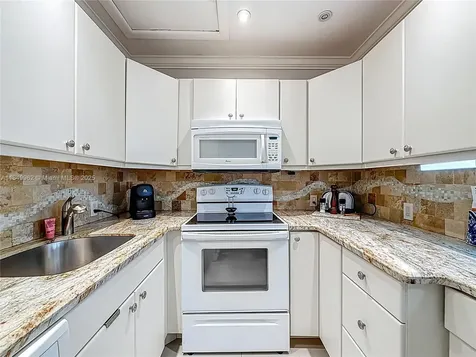 618 Fanshaw O Boca Raton FL 33434