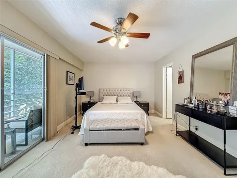 618 Fanshaw O Boca Raton FL 33434