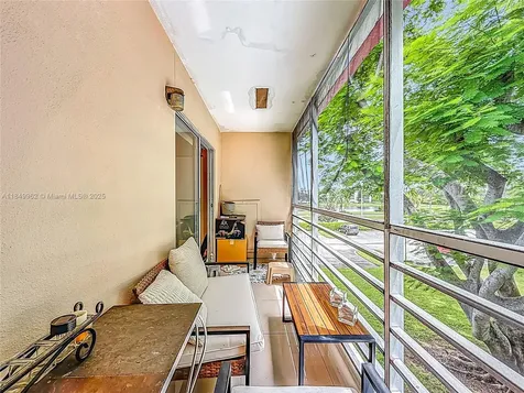 618 Fanshaw O Boca Raton FL 33434