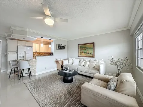618 Fanshaw O Boca Raton FL 33434