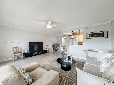 618 Fanshaw O Boca Raton FL 33434