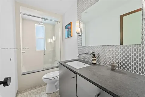 934 16th Street Miami Beach FL 33139