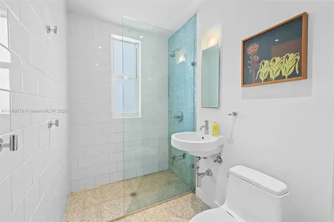 934 16th Street Miami Beach FL 33139